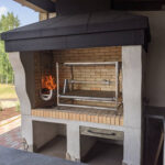 Asado grill, suitsuahi ja pliit