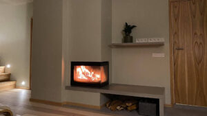 Nurgakamin sauna eesruumis