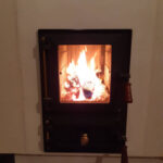 Pliit keraamilise keeduplaadi ja soemüüriga