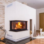 Salvestava lõõristikuga kamin